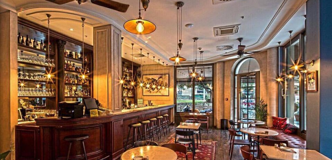 Hemingway Bar &amp; Restaurant, бар-ресторан Hemingway в Будве